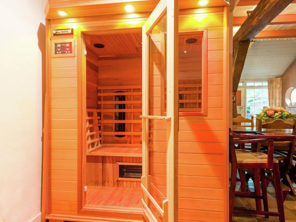 Quietly Located Farmhouse With Sauna And Hot Tub Balkbrug Exterior photo